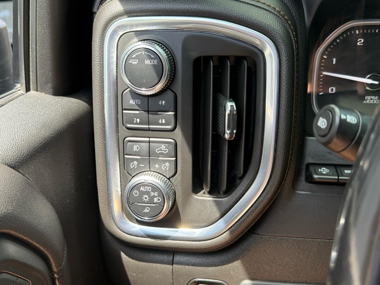 GMC Sierra 2500HD AT4 Crew Cab 4WD 2020