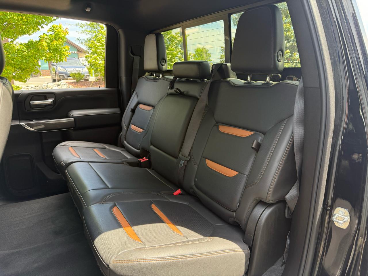 GMC Sierra 2500HD AT4 Crew Cab 4WD 2020