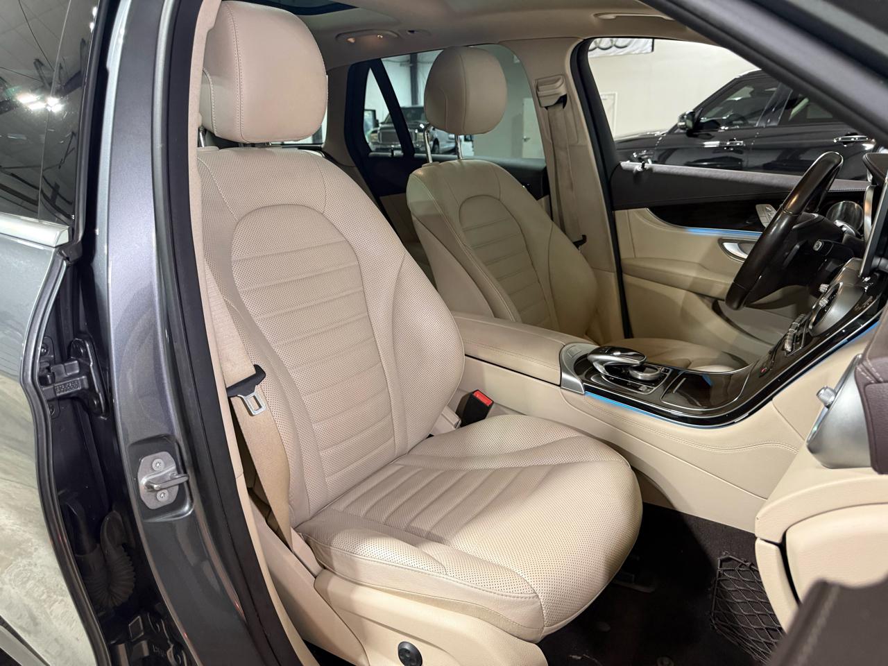 Mercedes-Benz GLC-Class GLC300 4MATIC 2016
