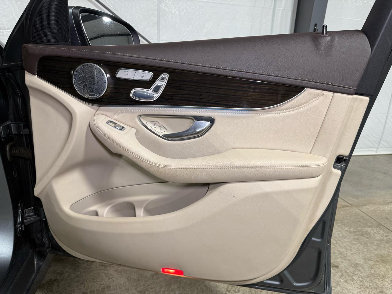 Mercedes-Benz GLC-Class GLC300 4MATIC 2016