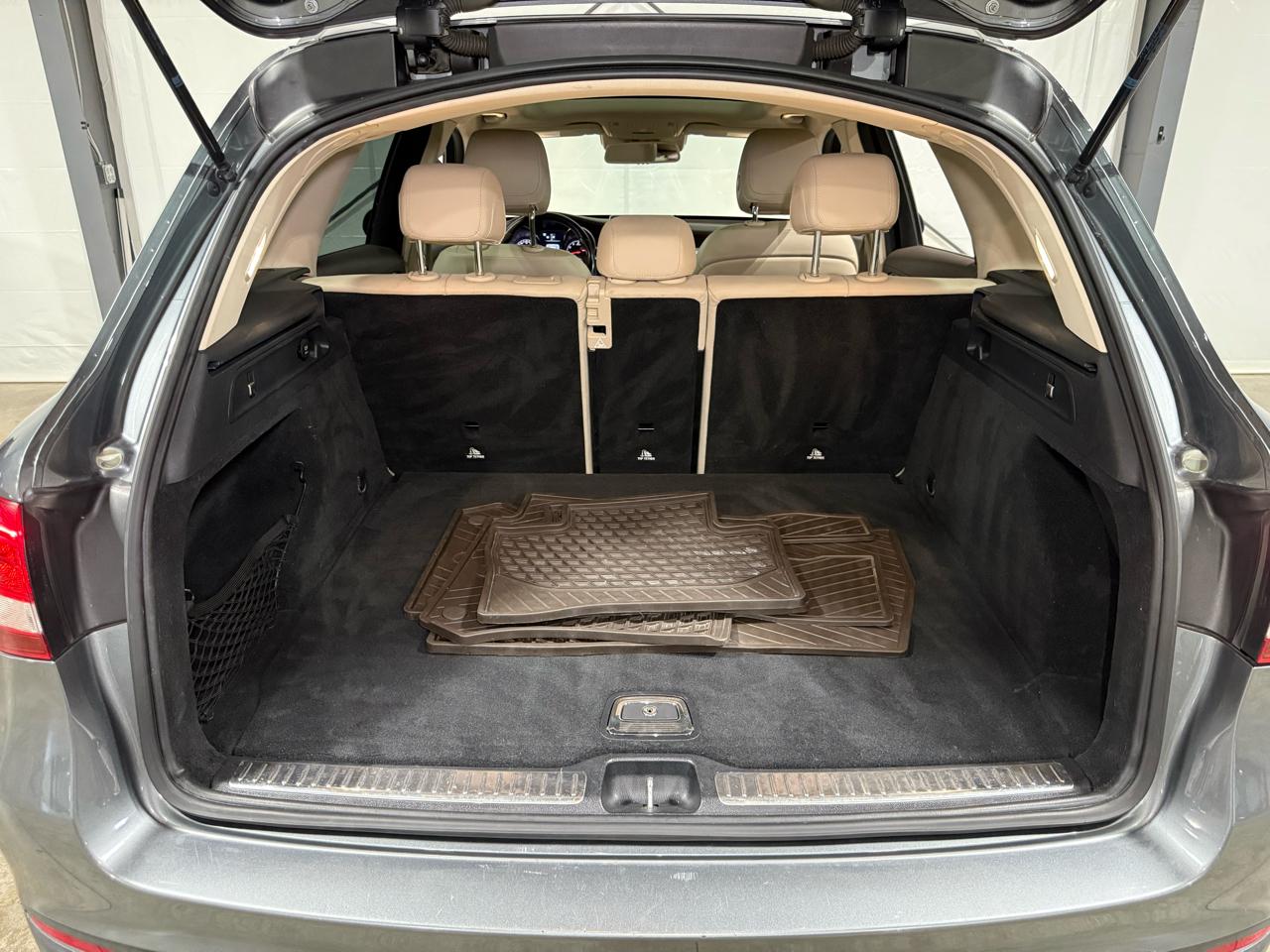 Mercedes-Benz GLC-Class GLC300 4MATIC 2016