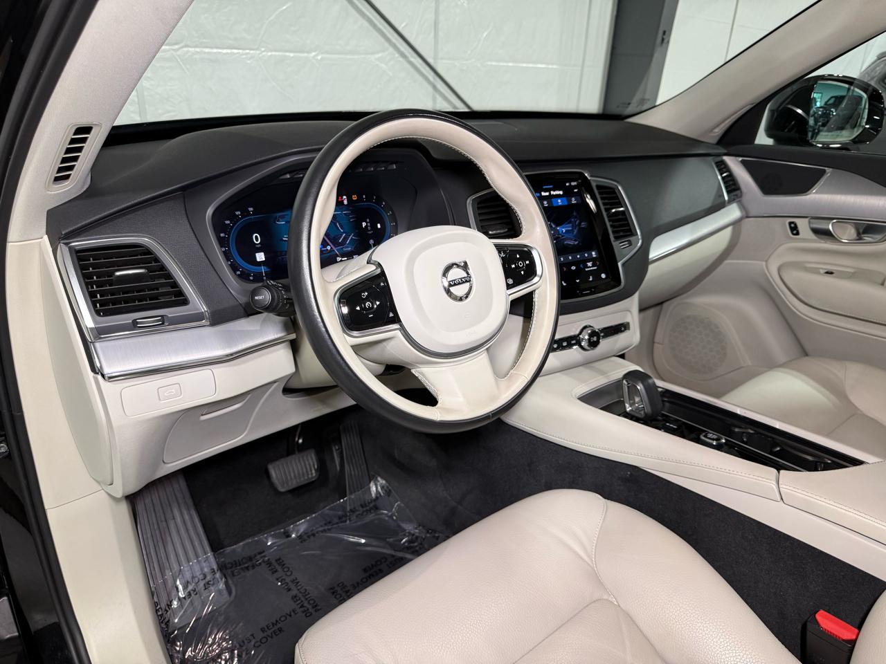 Volvo XC90 B5 Core 2024