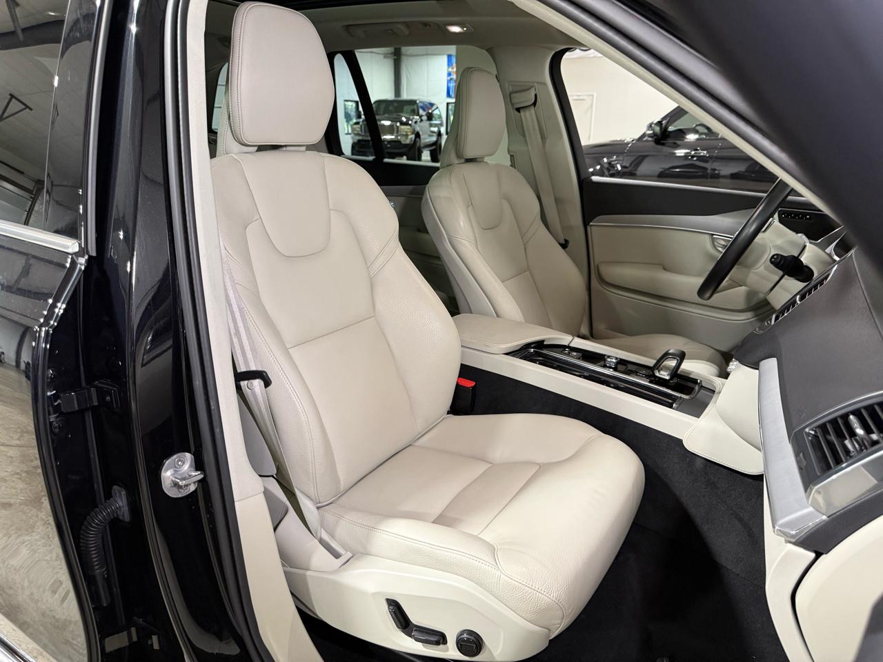 Volvo XC90 B5 Core 2024