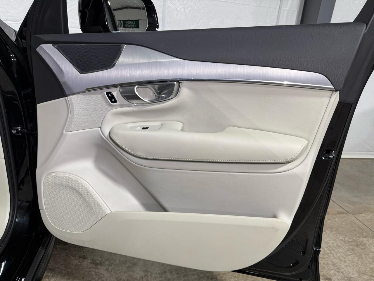 Volvo XC90 B5 Core 2024