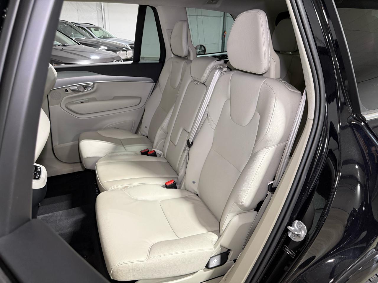 Volvo XC90 B5 Core 2024