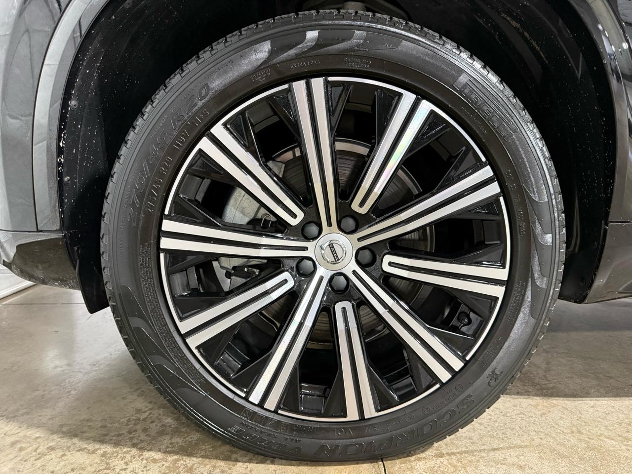 Volvo XC90 B5 Core 2024
