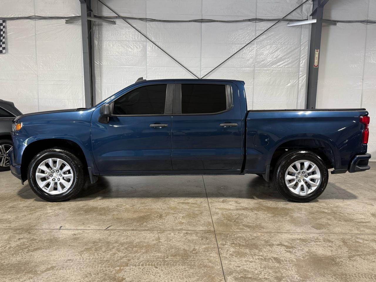 Chevrolet Silverado 1500 Custom Crew Cab Long Box 4WD 2021