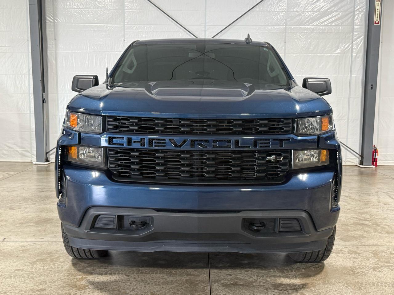 Chevrolet Silverado 1500 Custom Crew Cab Long Box 4WD 2021