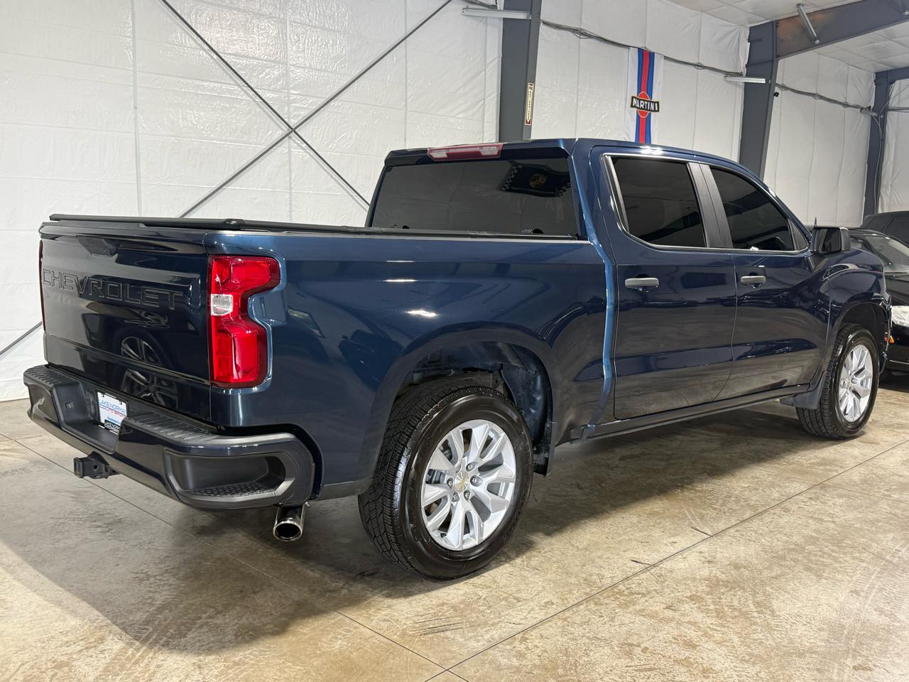 Chevrolet Silverado 1500 Custom Crew Cab Long Box 4WD 2021