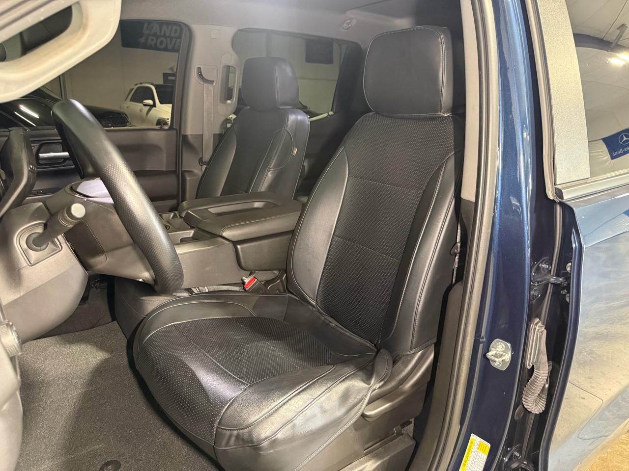 Chevrolet Silverado 1500 Custom Crew Cab Long Box 4WD 2021