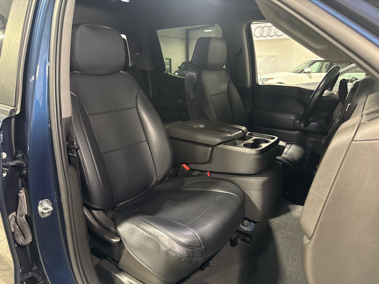 Chevrolet Silverado 1500 Custom Crew Cab Long Box 4WD 2021