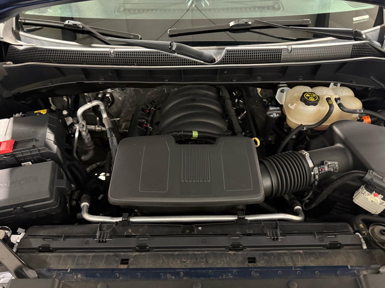 Chevrolet Silverado 1500 Custom Crew Cab Long Box 4WD 2021