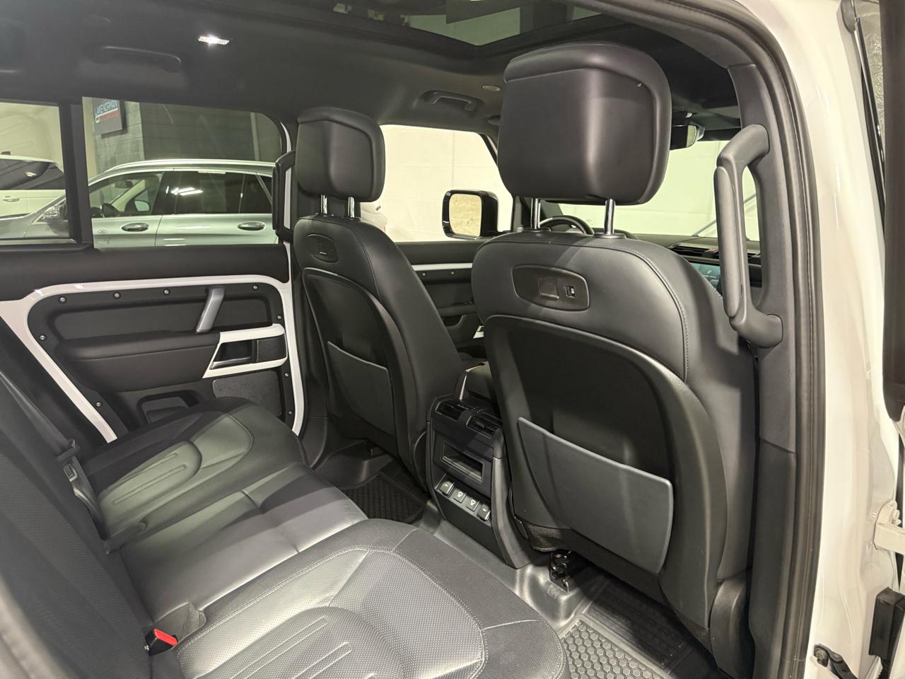 Land Rover Defender 110 X-Dynamic HSE 2022