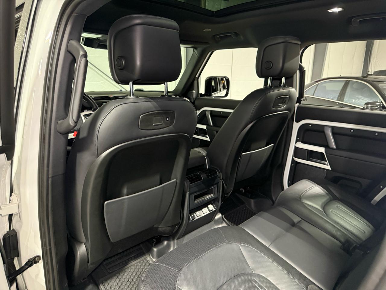 Land Rover Defender 110 X-Dynamic HSE 2022