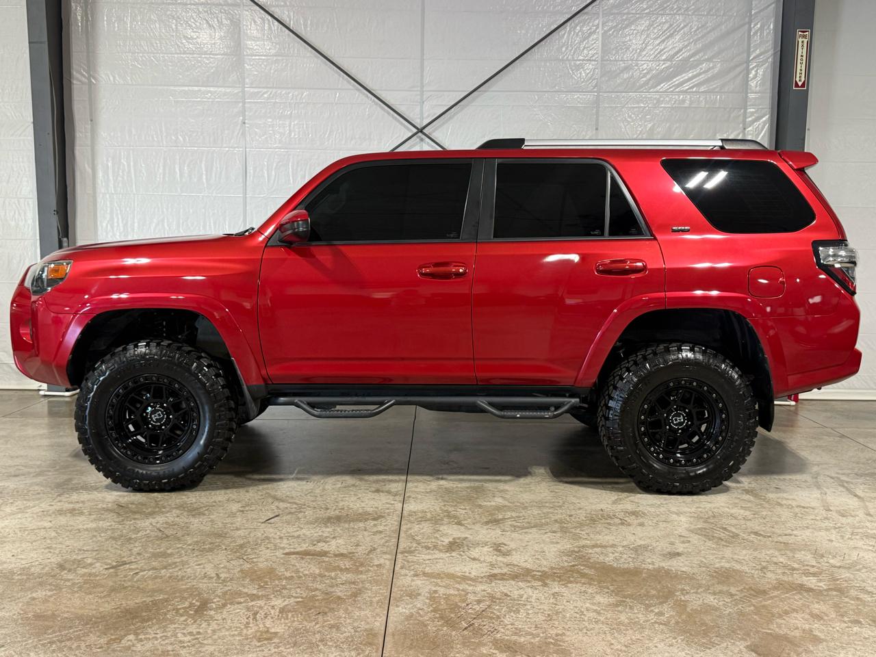 Toyota 4Runner SR5 4WD 2020