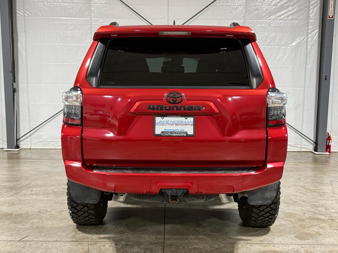 Toyota 4Runner SR5 4WD 2020