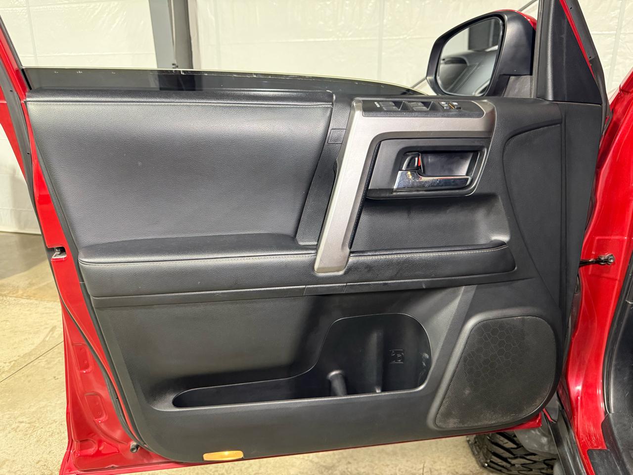 Toyota 4Runner SR5 4WD 2020