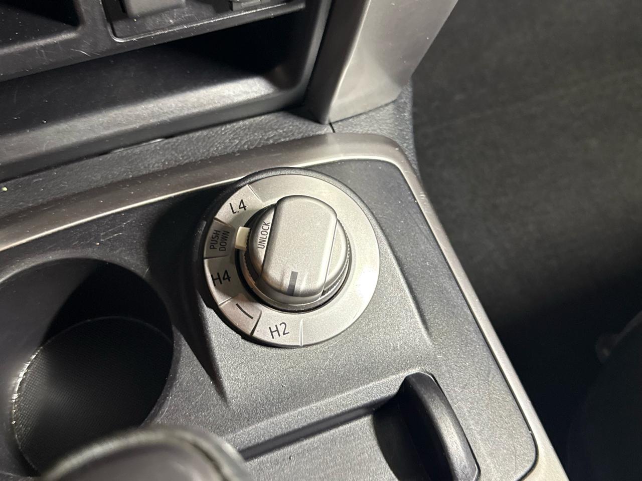 Toyota 4Runner SR5 4WD 2020