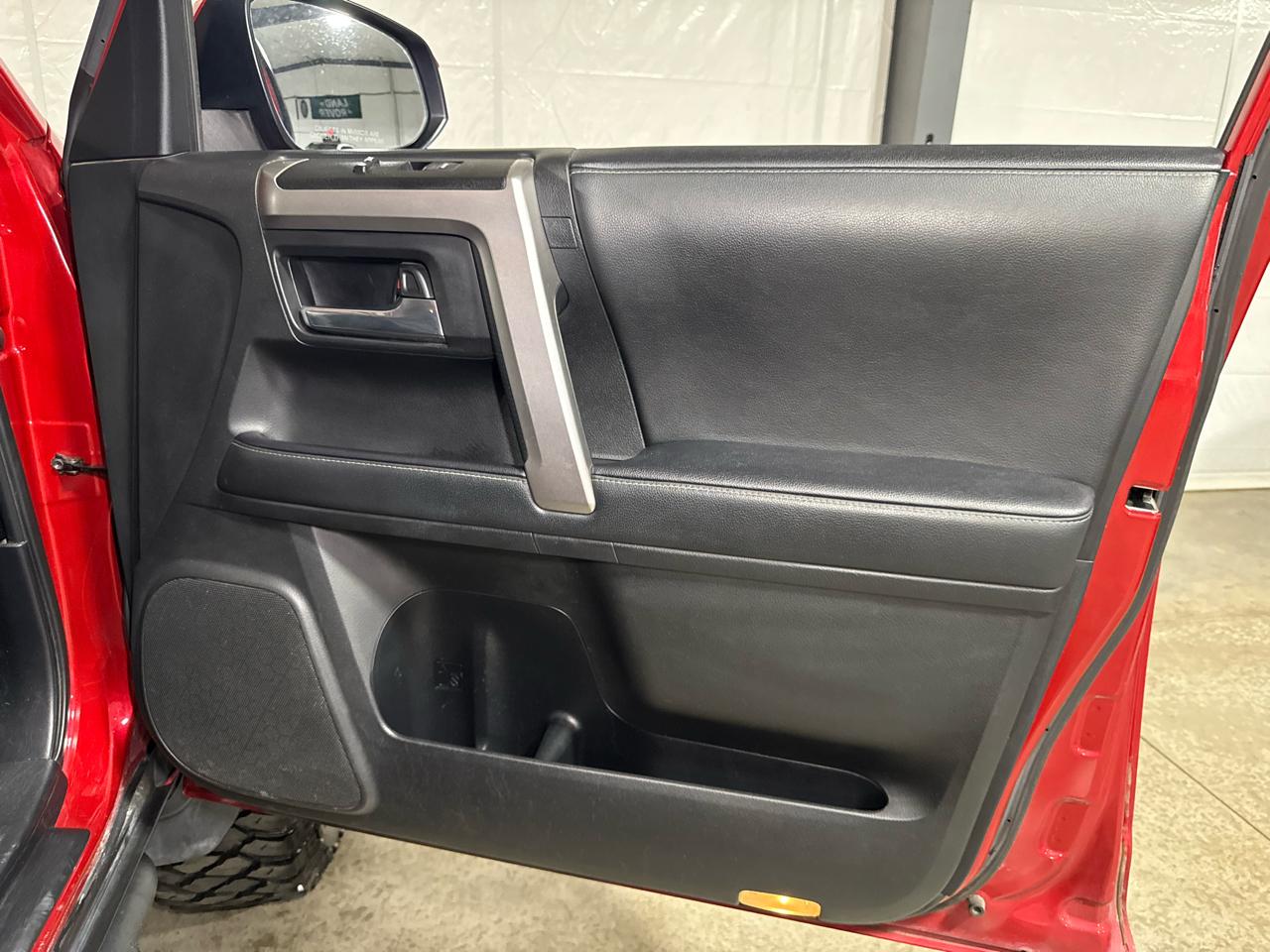 Toyota 4Runner SR5 4WD 2020