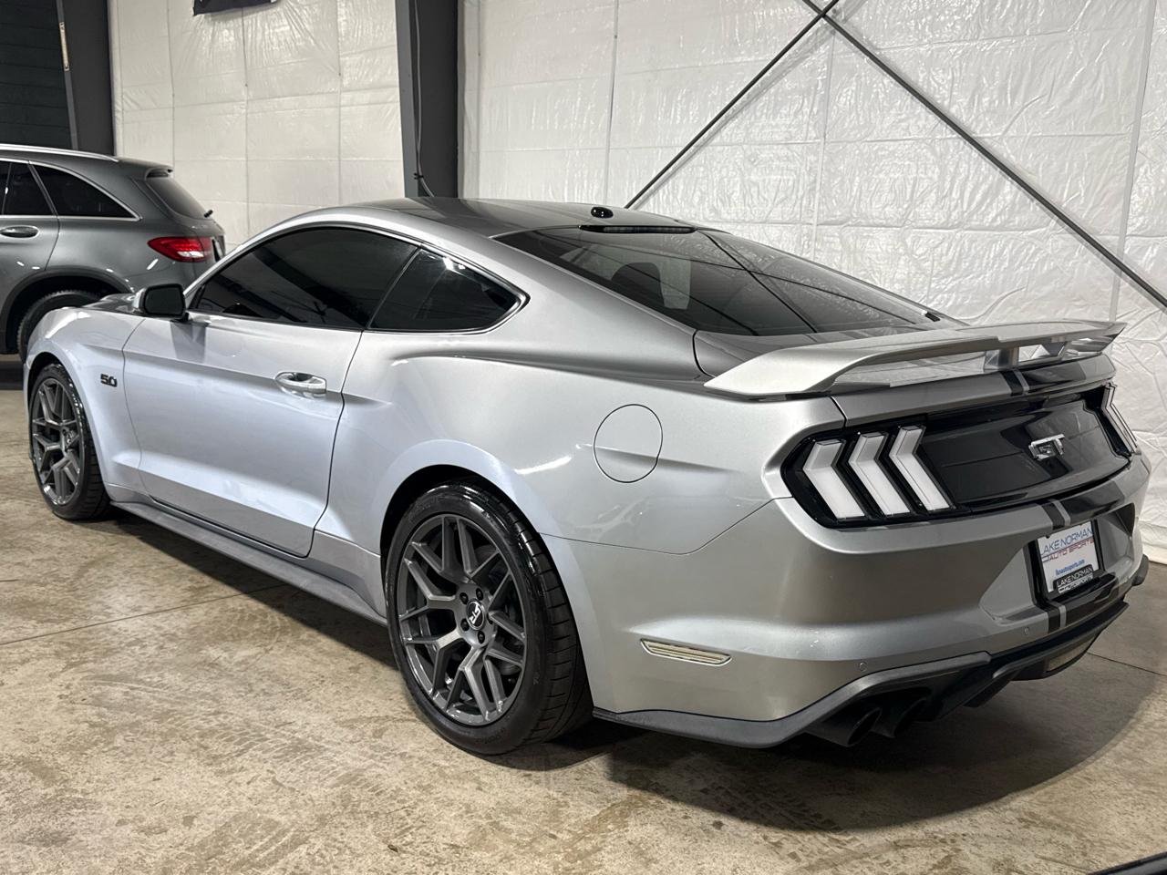 Ford Mustang GT Premium 2D Coupe 2020