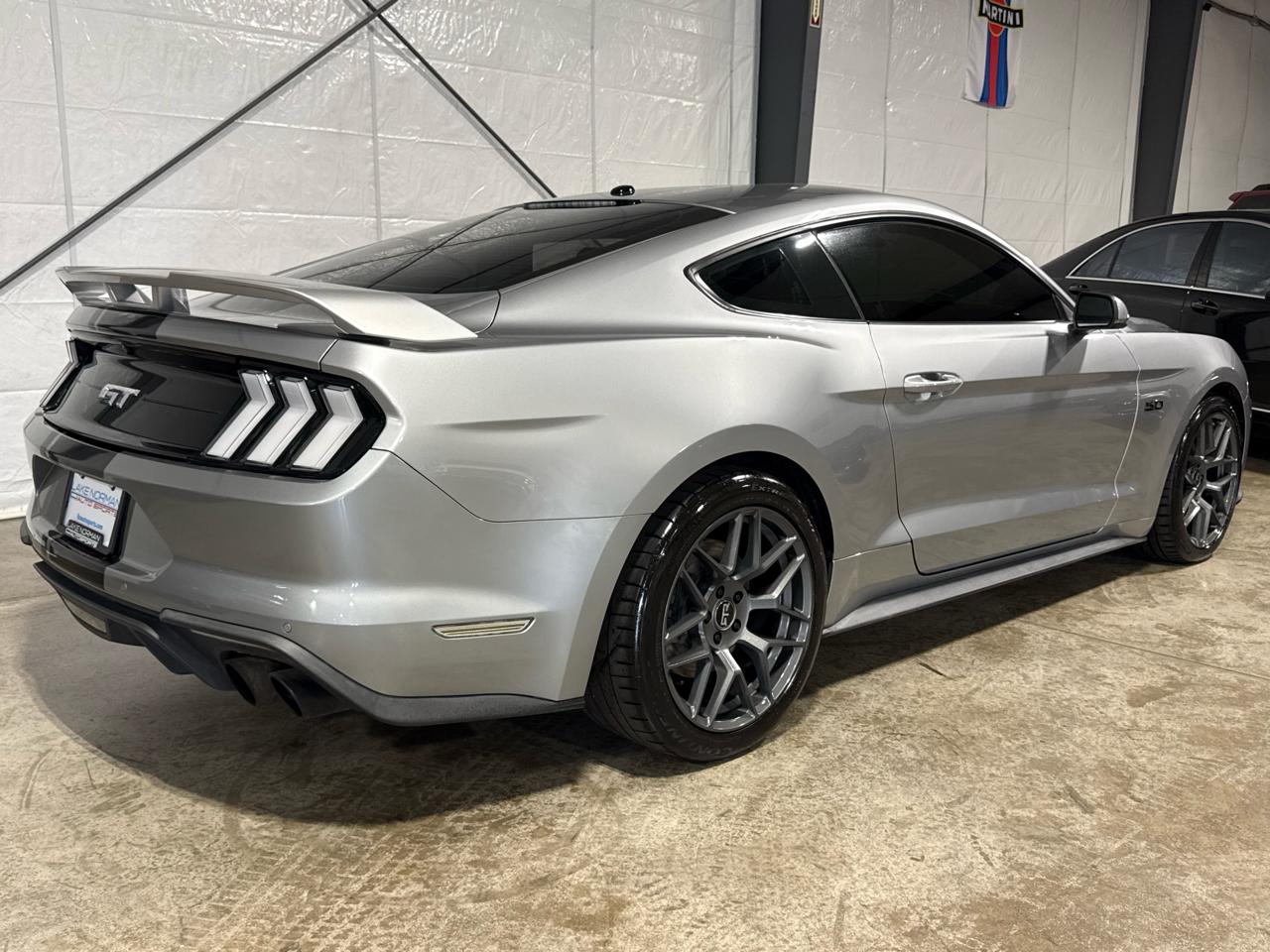Ford Mustang GT Premium 2D Coupe 2020