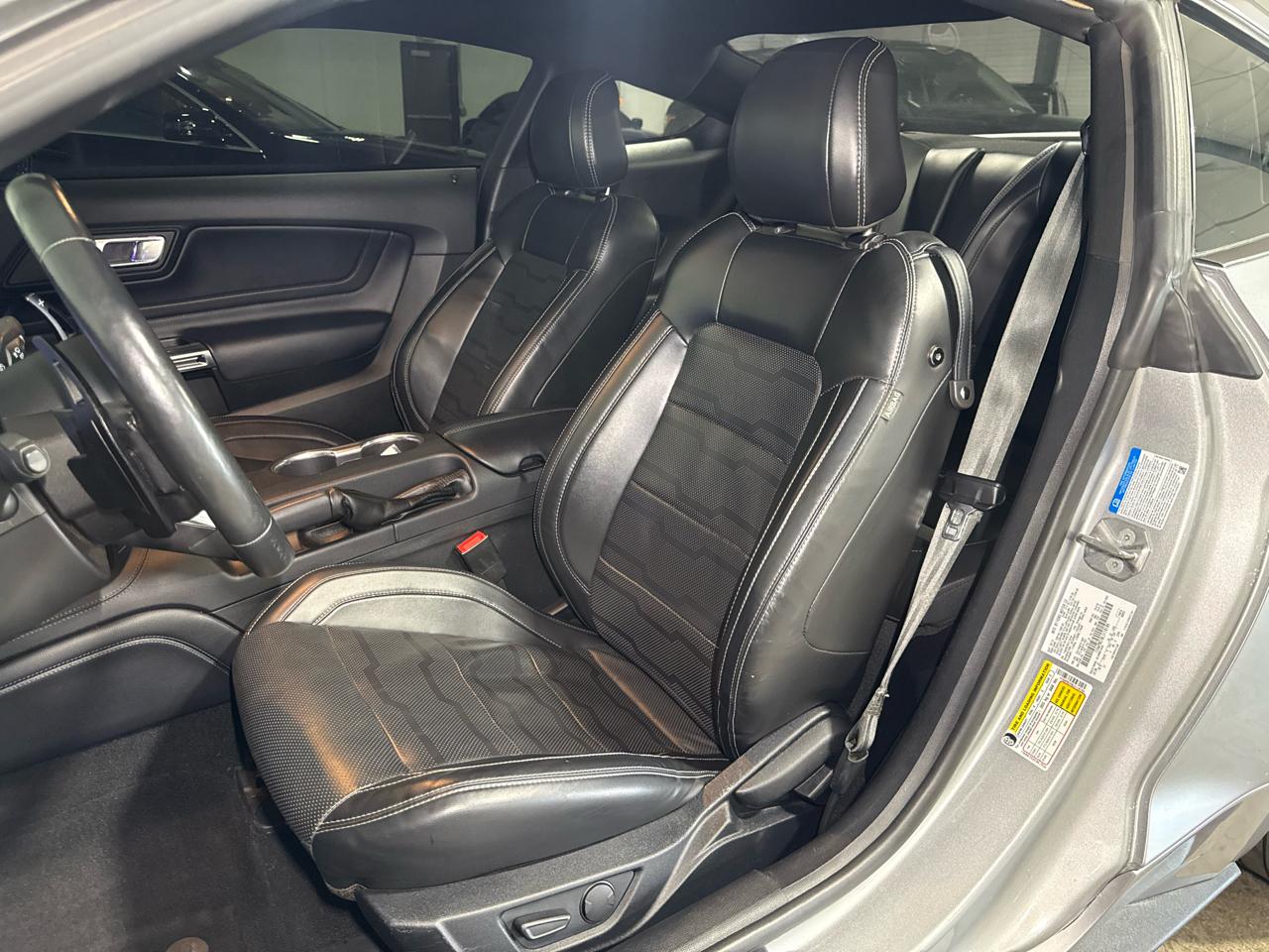 Ford Mustang GT Premium 2D Coupe 2020