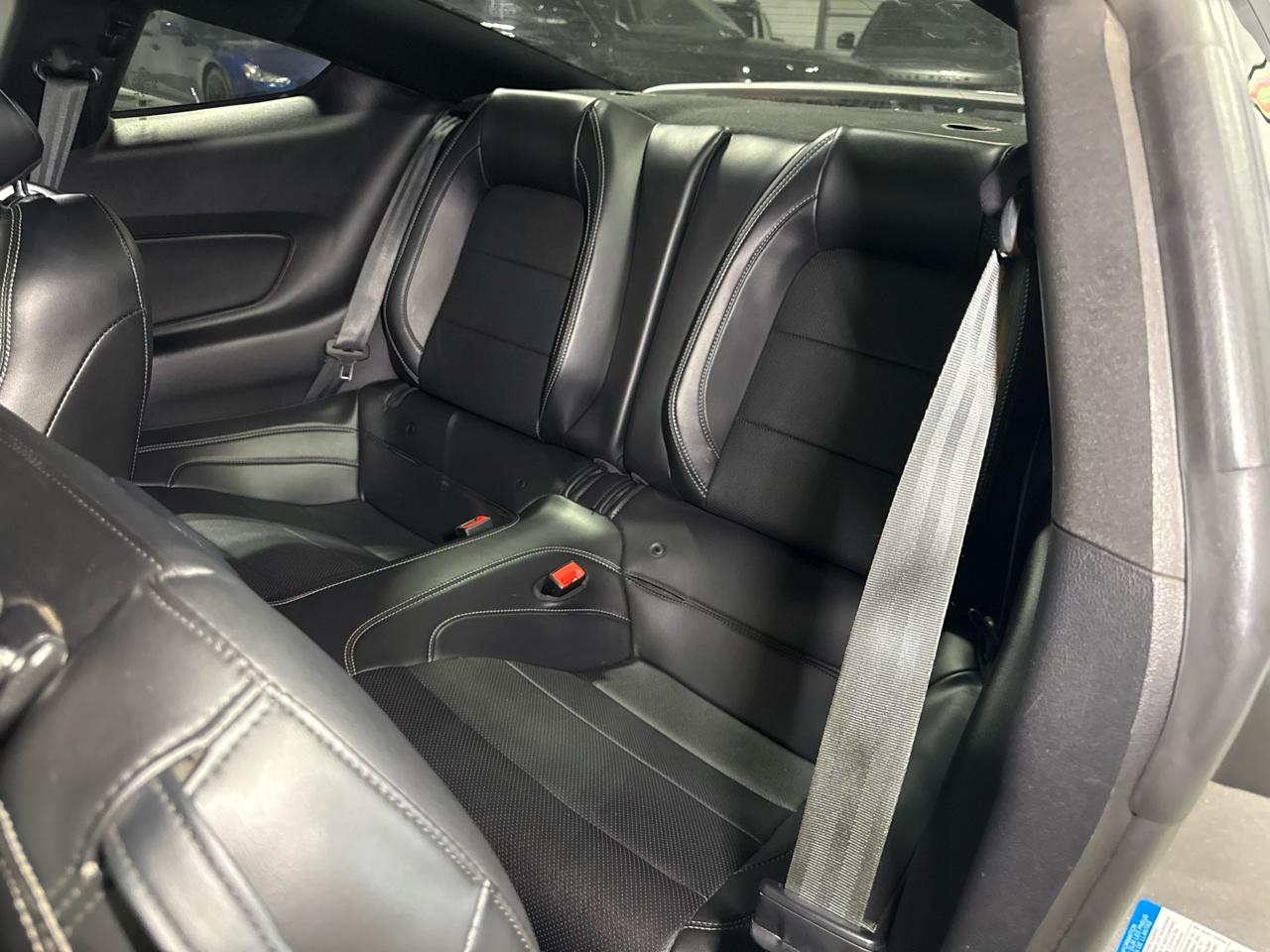 Ford Mustang GT Premium 2D Coupe 2020