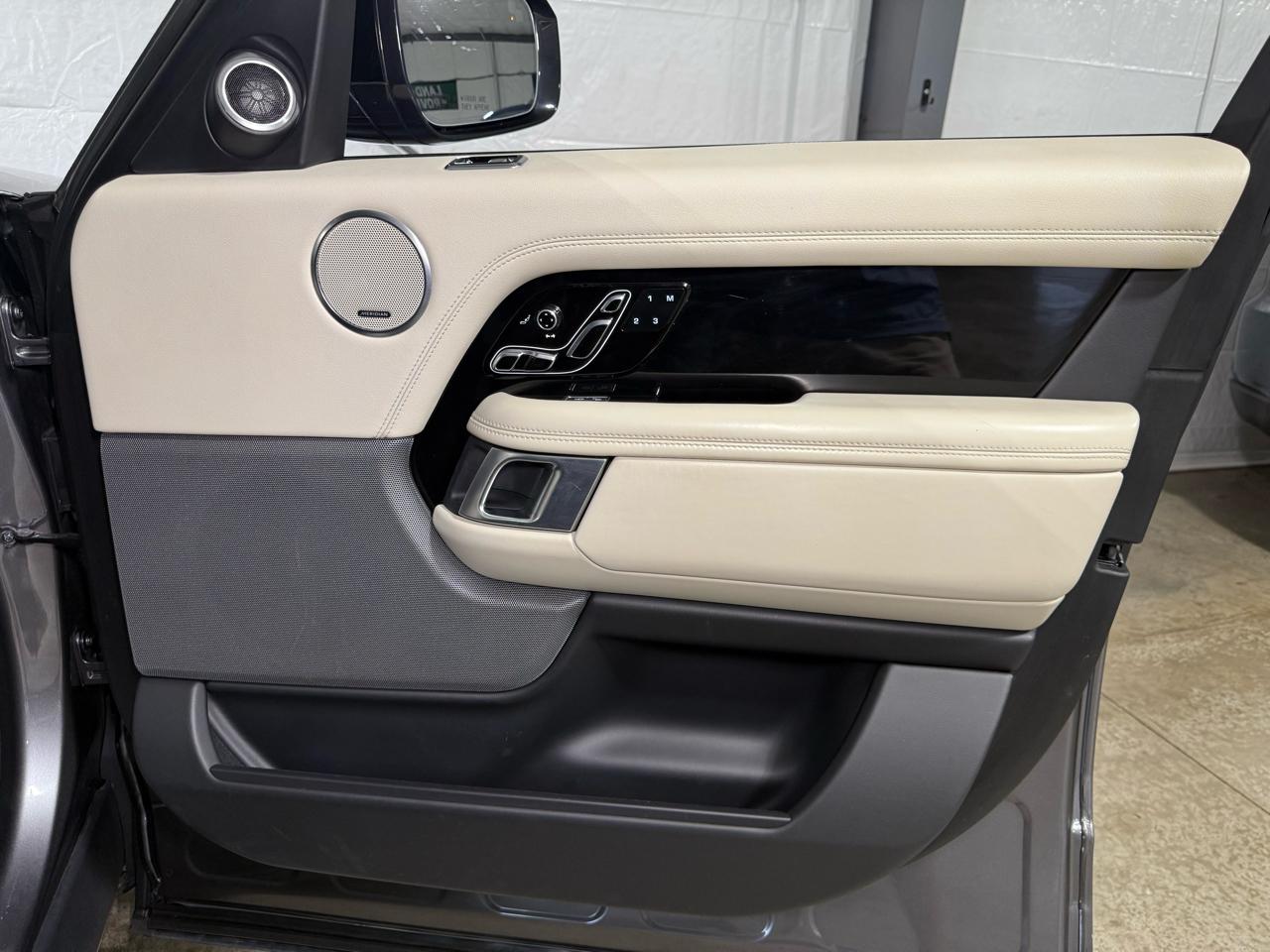 Land Rover Range Rover Supercharged LWB 2019
