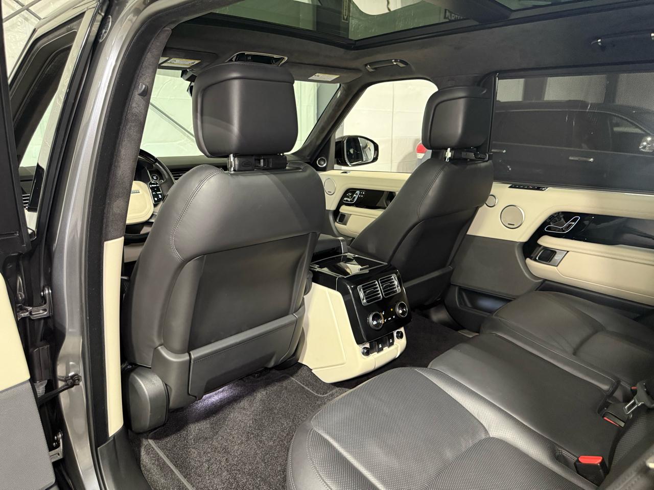 Land Rover Range Rover Supercharged LWB 2019