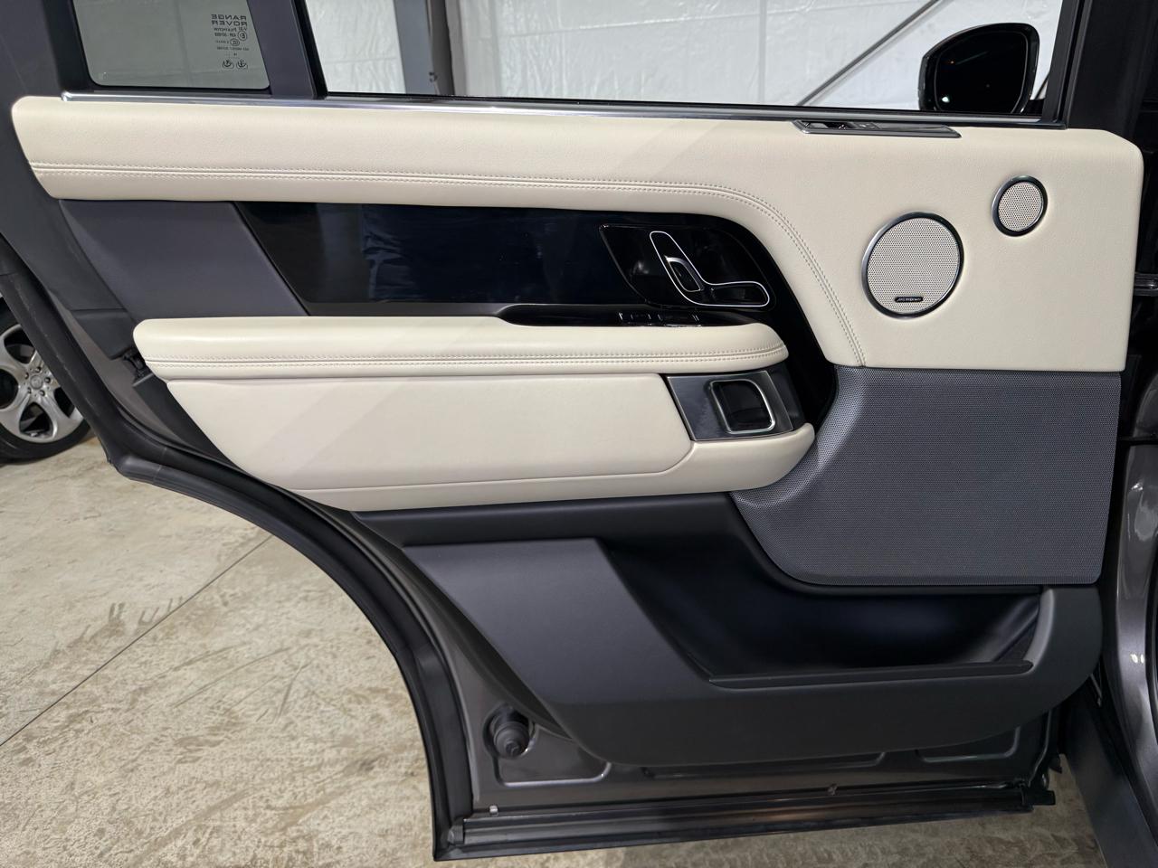 Land Rover Range Rover Supercharged LWB 2019