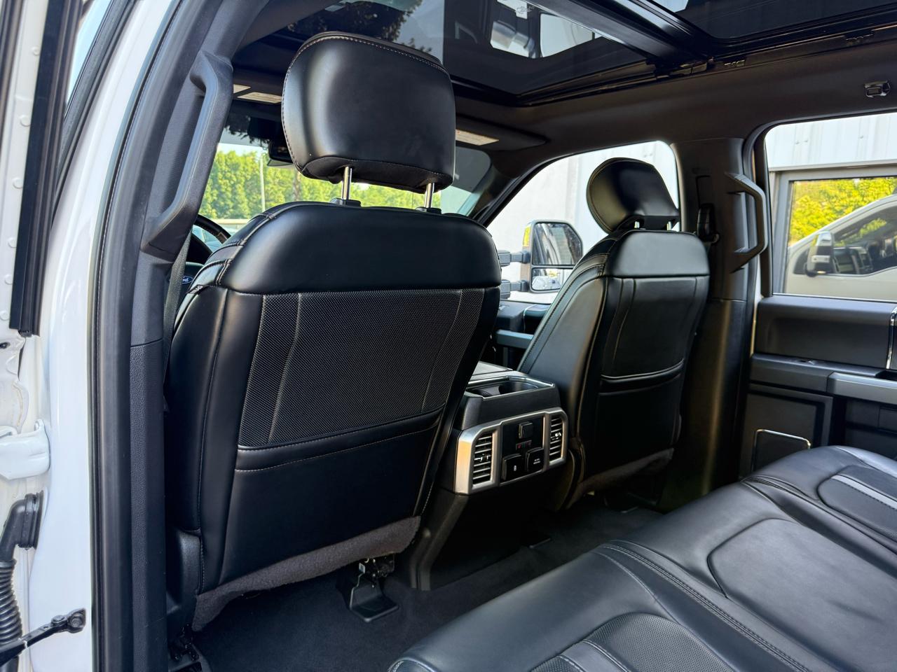 Ford F-350 SD Platinum Crew Cab 4WD 2019