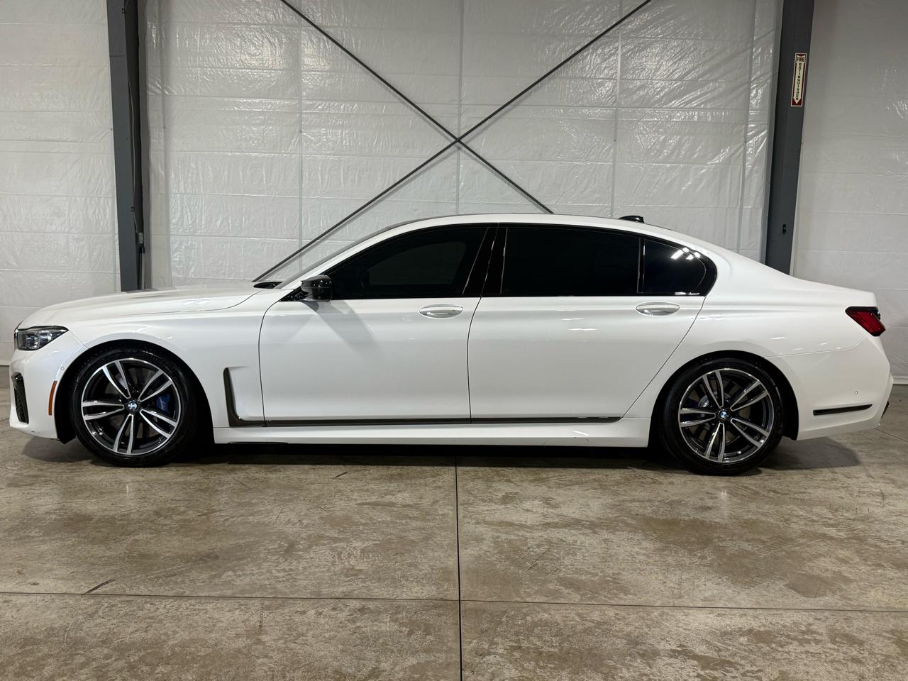 BMW 7-Series  2020