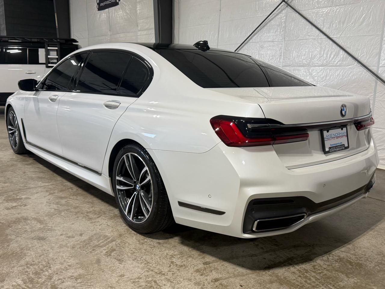 BMW 7-Series  2020
