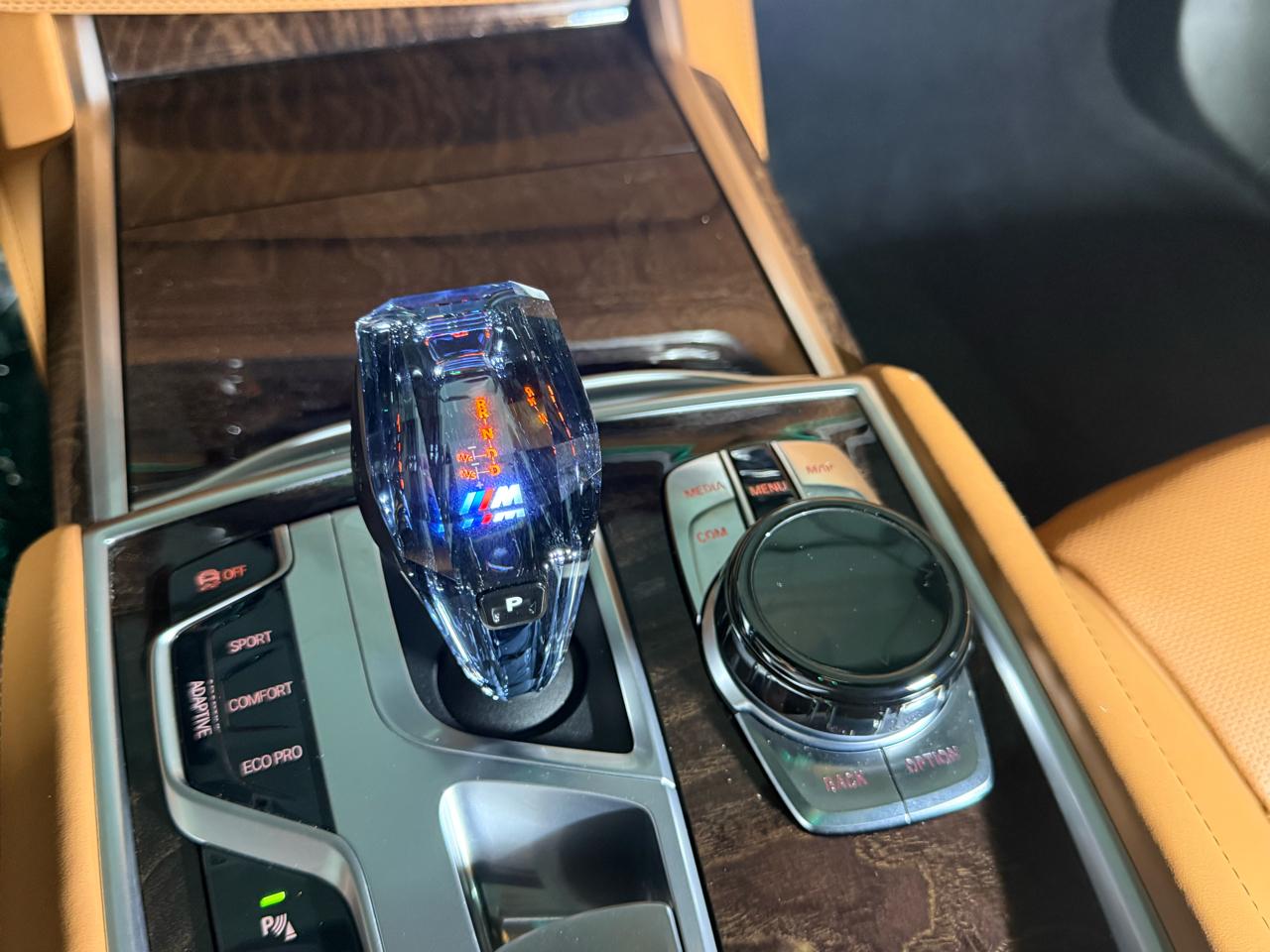 BMW 7-Series  2020