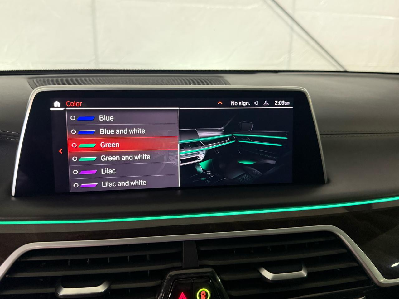 BMW 7-Series  2020