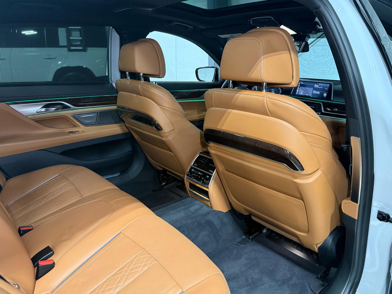 BMW 7-Series  2020