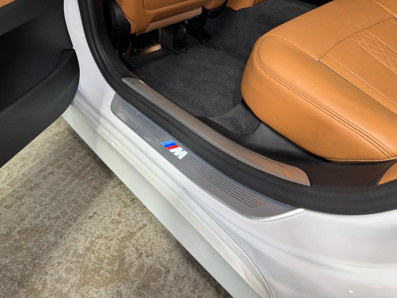 BMW 7-Series  2020
