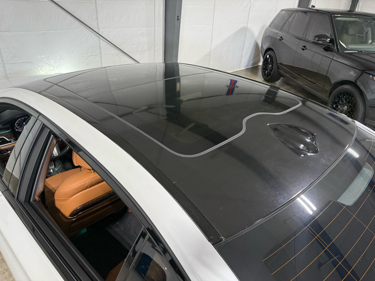 BMW 7-Series  2020
