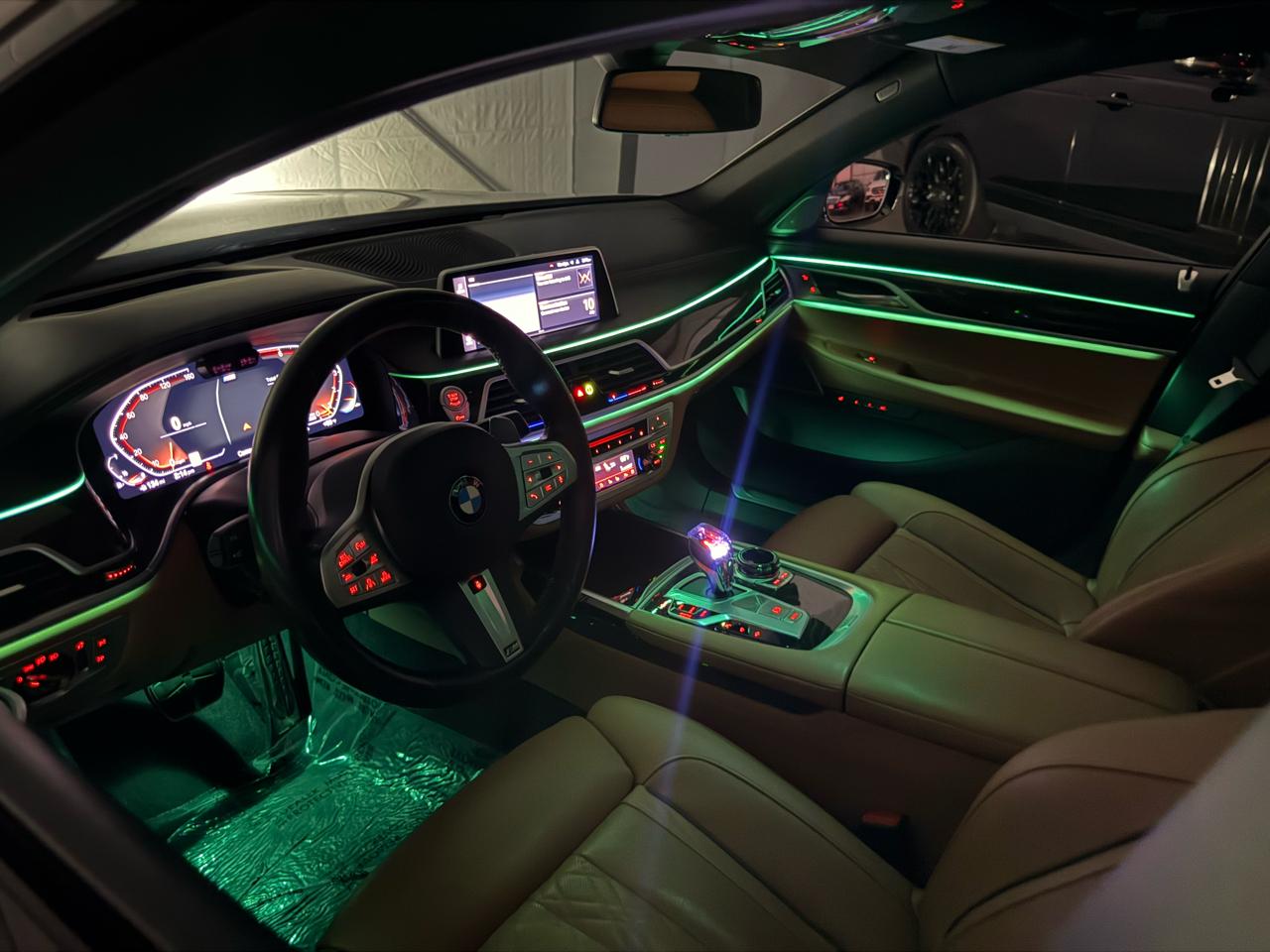 BMW 7-Series  2020