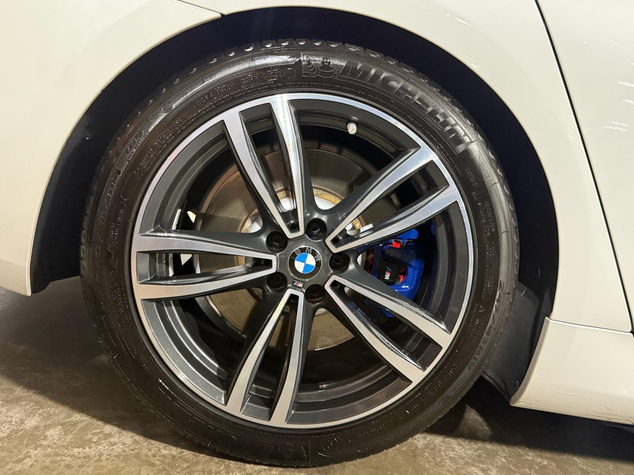BMW 7-Series  2020