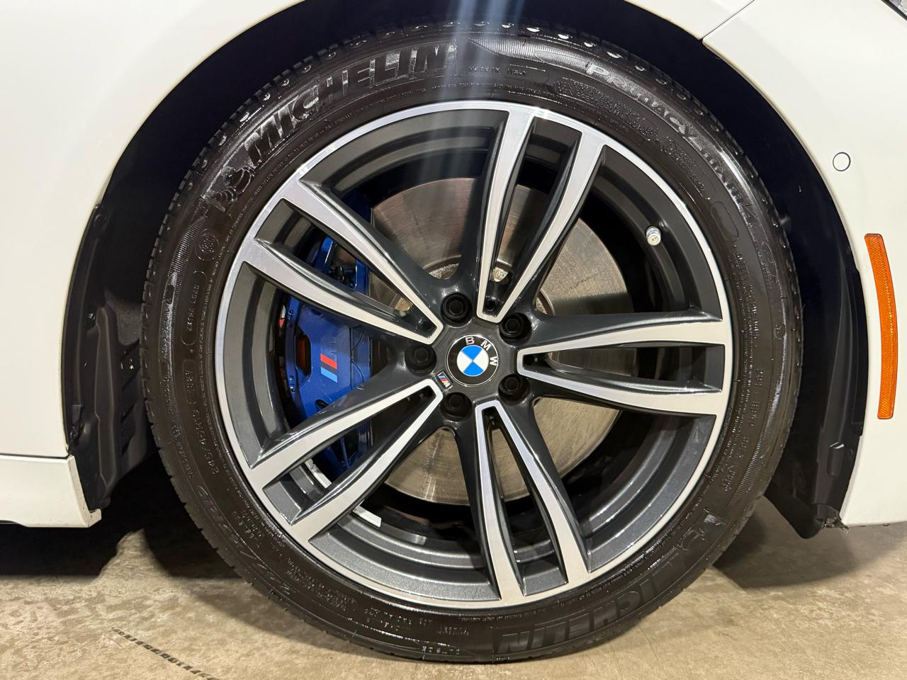 BMW 7-Series  2020