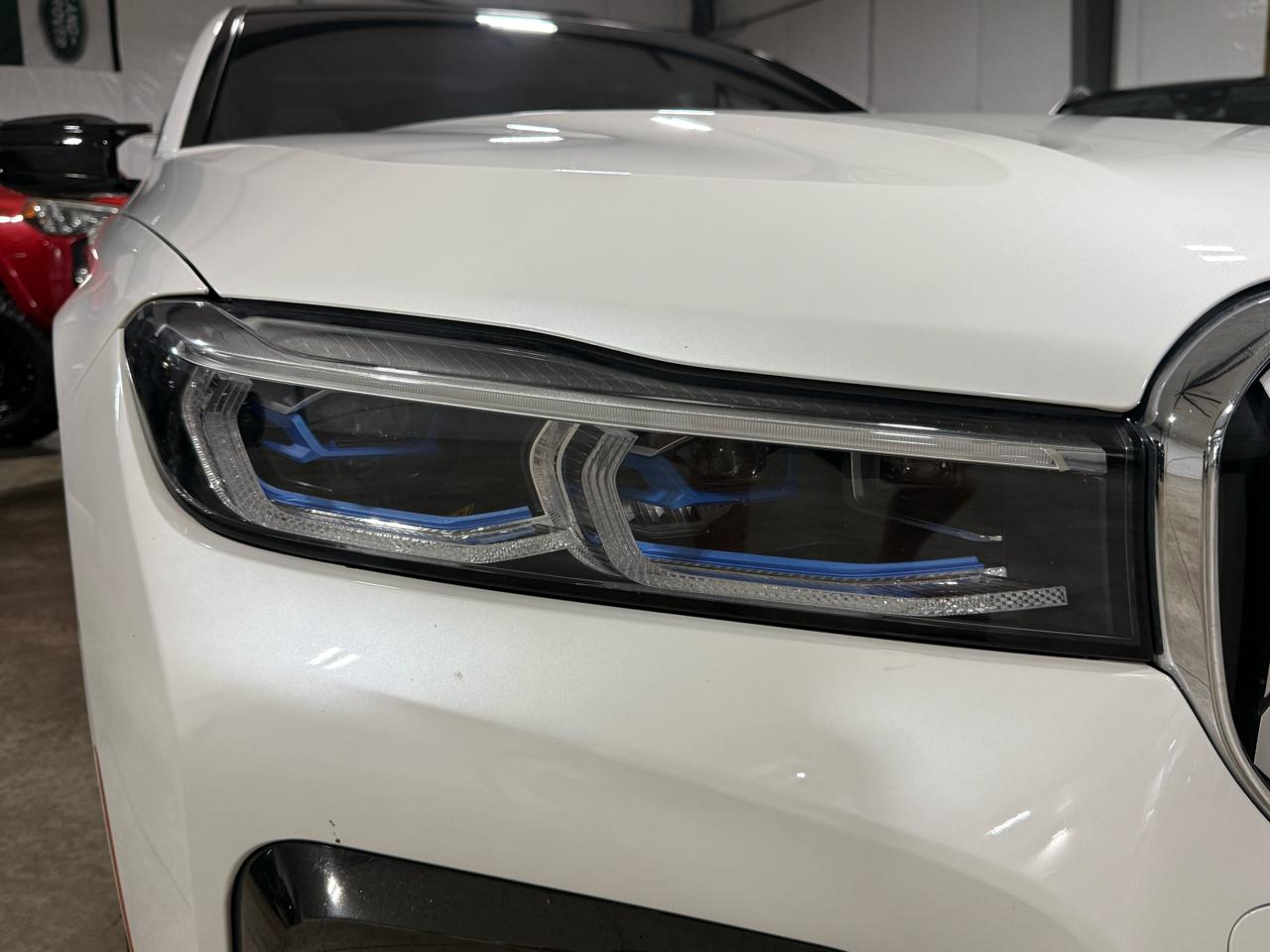 BMW 7-Series  2020