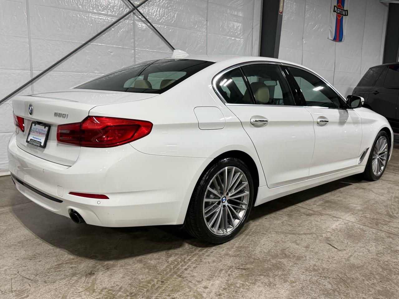 BMW 5-Series 530i 2018