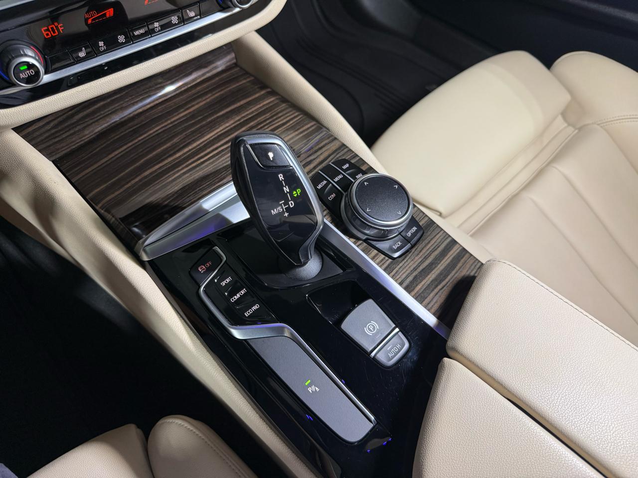 BMW 5-Series 530i 2018
