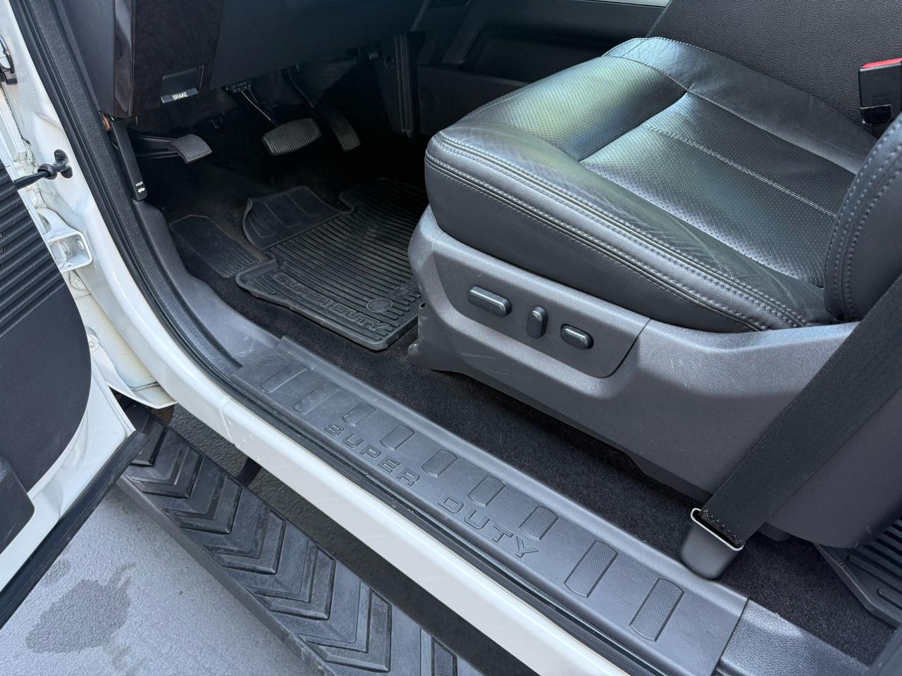 Ford F-350 SD Platinum Crew Cab 4WD 2015