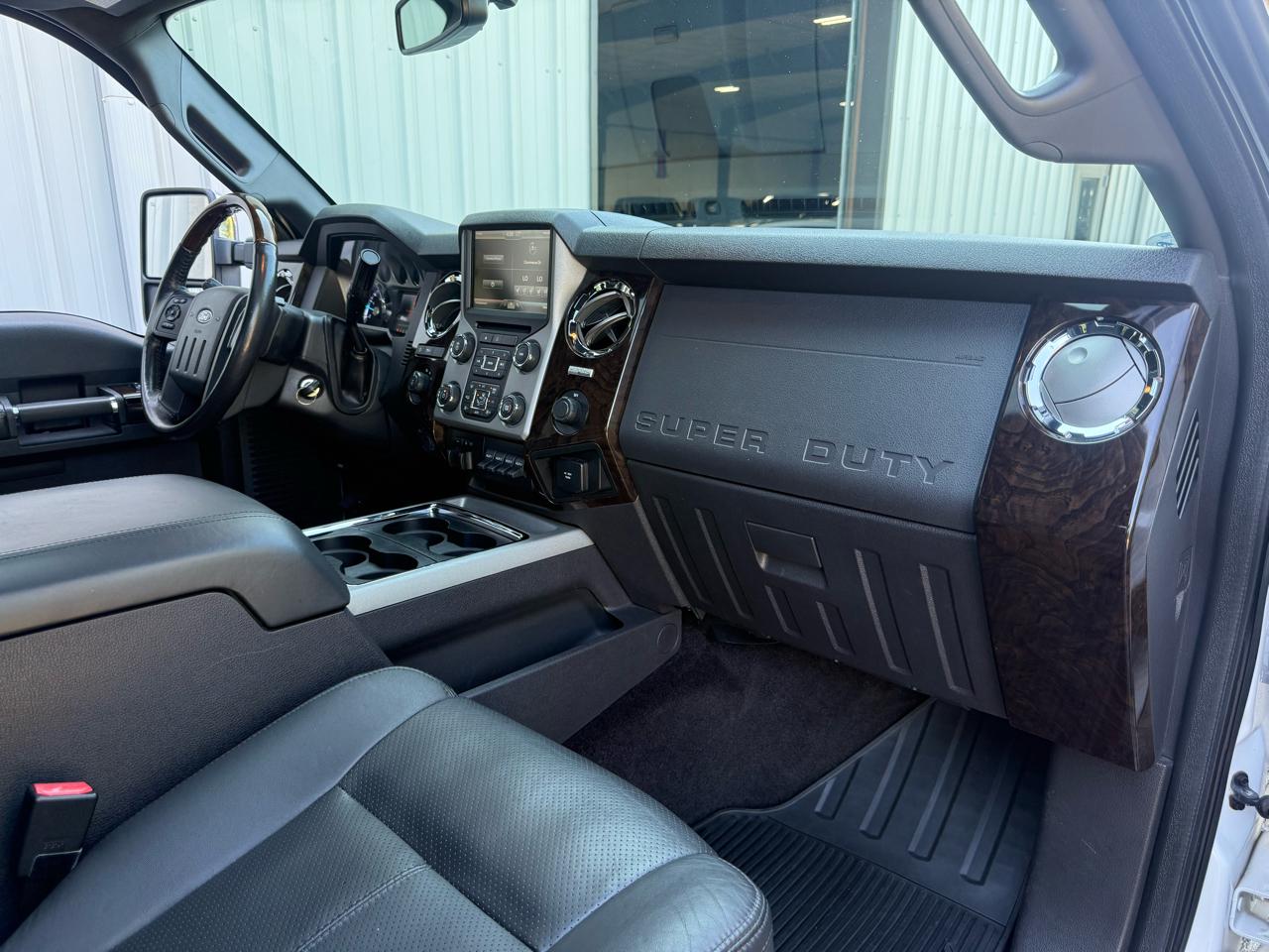 Ford F-350 SD Platinum Crew Cab 4WD 2015