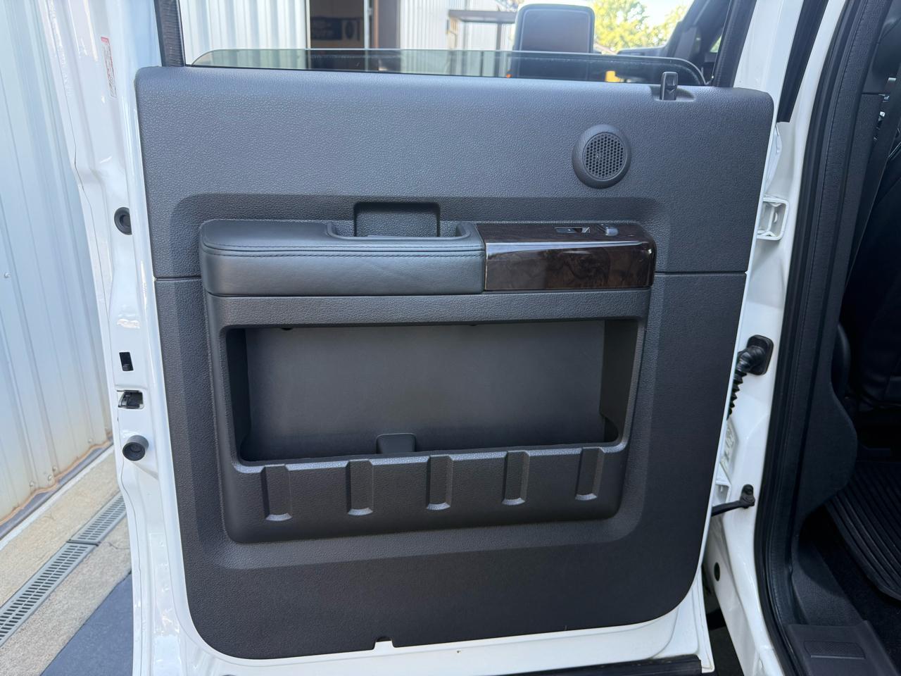 Ford F-350 SD Platinum Crew Cab 4WD 2015