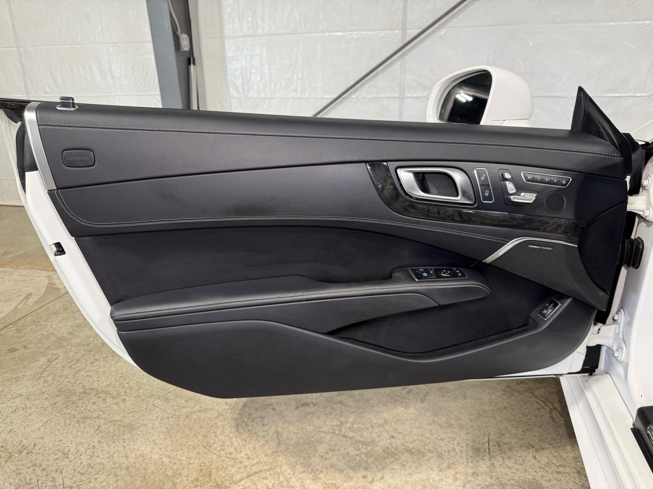 Mercedes-Benz SL-Class SL550 2017