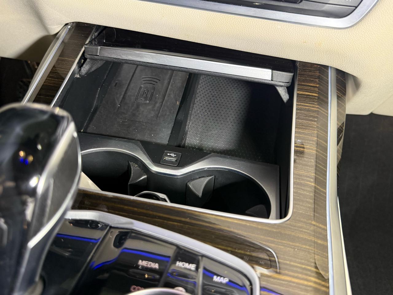 BMW X7  2020