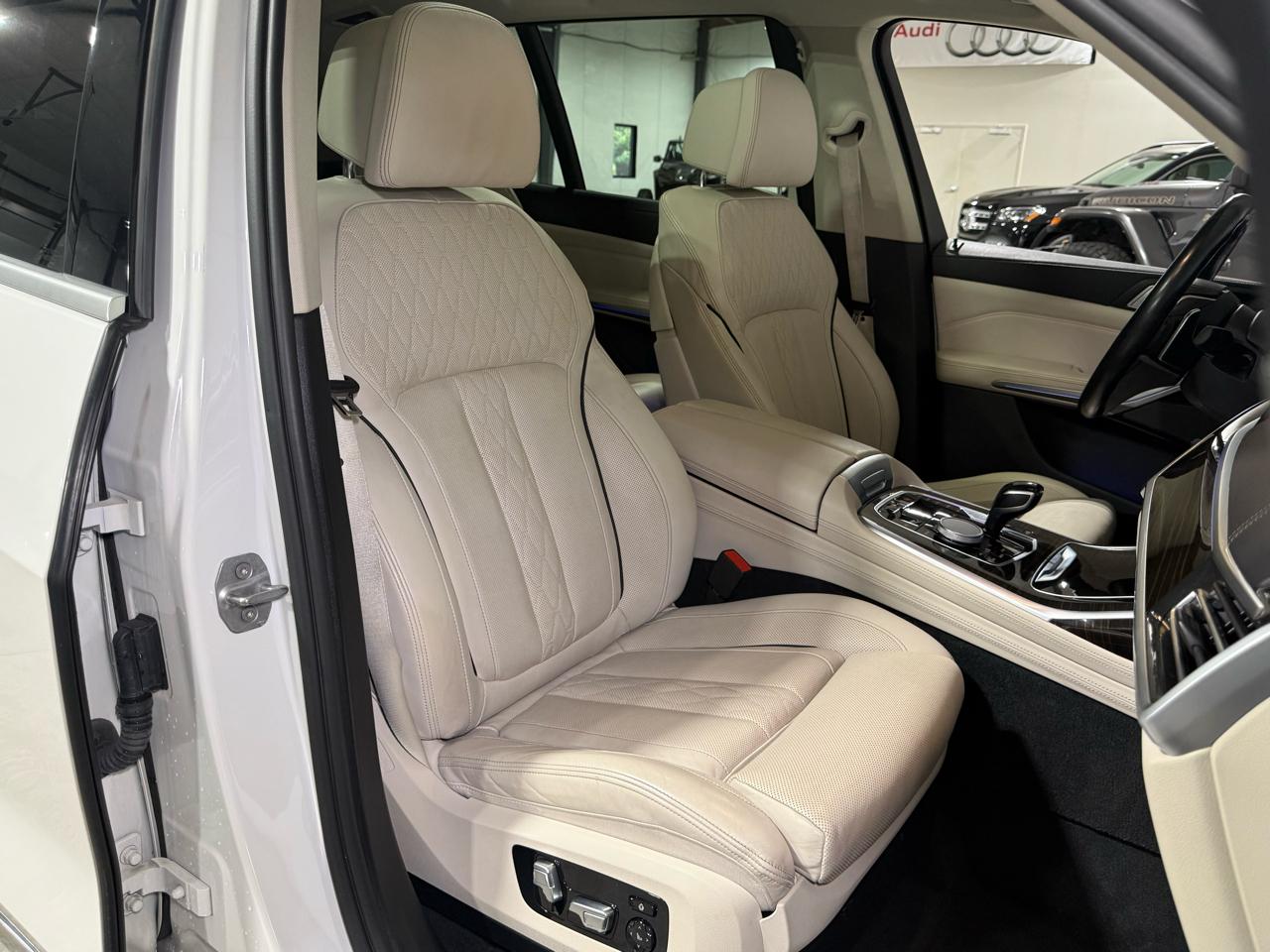 BMW X7  2020